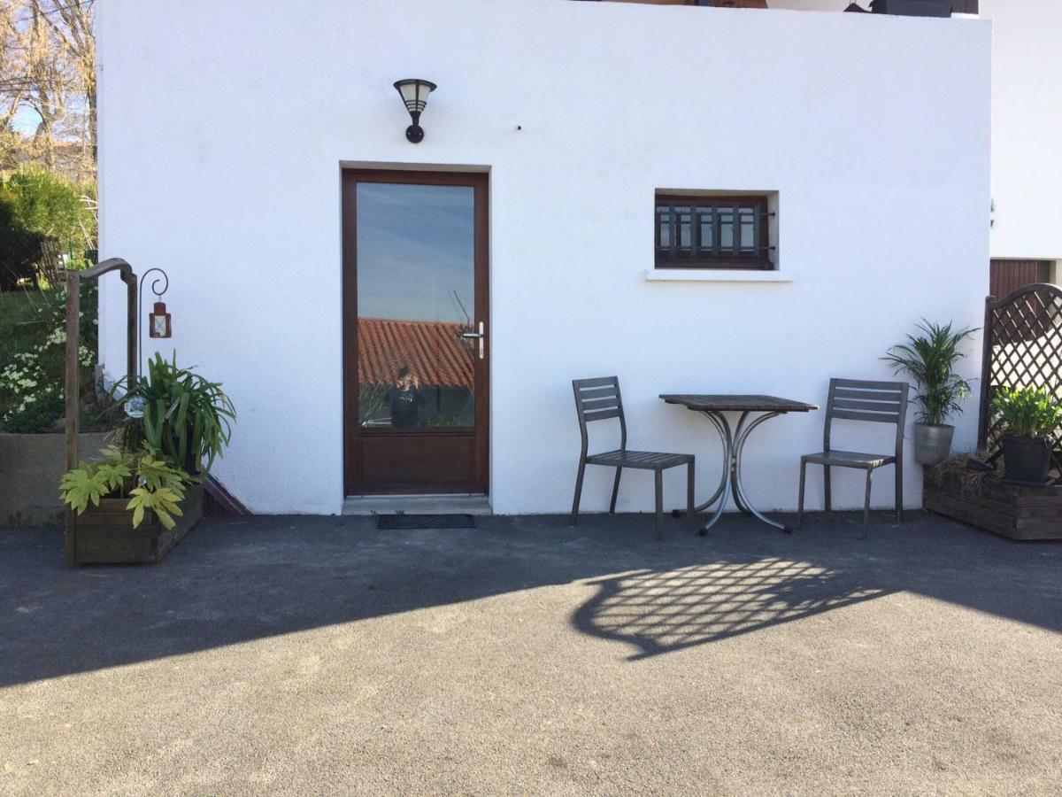 2 Person Apartment Ascain Bagian luar foto