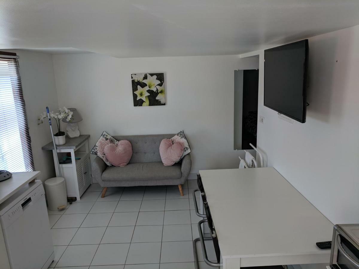 2 Person Apartment Ascain Bagian luar foto